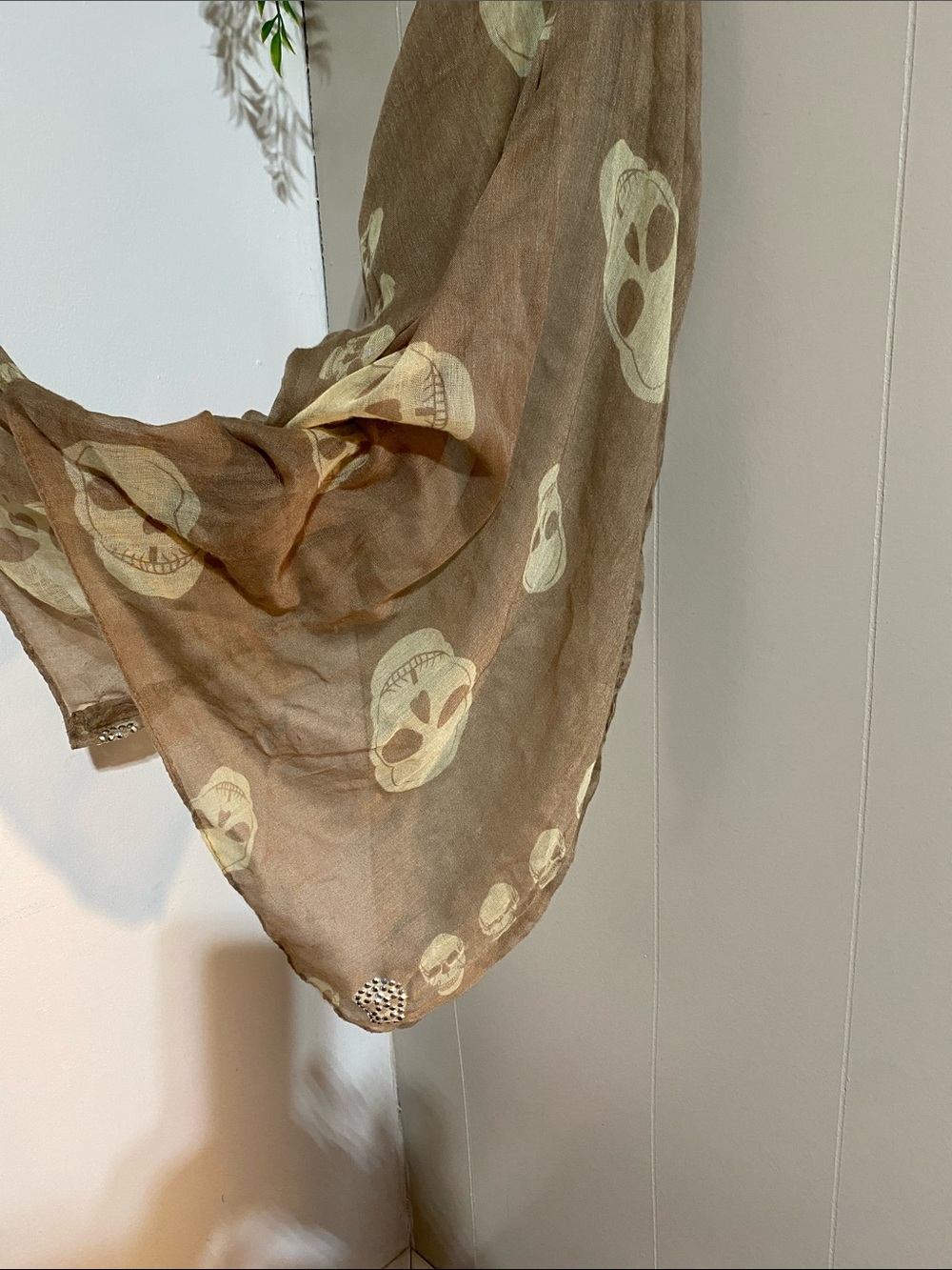 Lightweight Brown Skull Print Scarf - Women's Fashion Wrap
